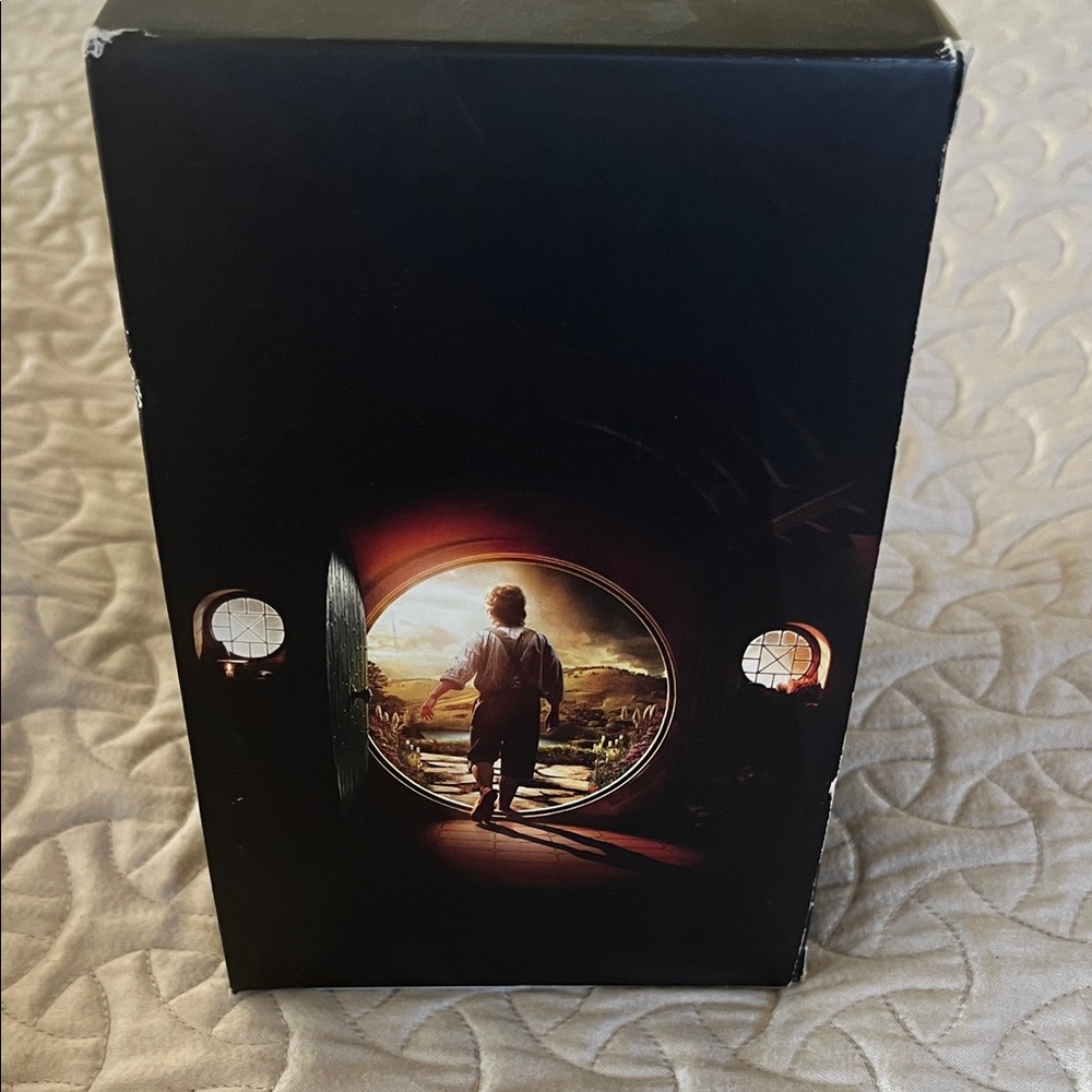 The Lord of the Rings and The Hobbit Box Set - Picture 3 of 3